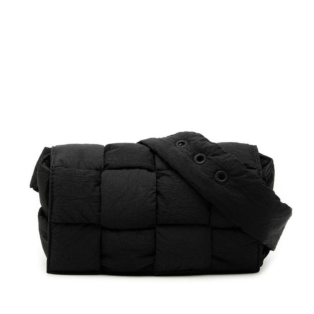 Bottega Veneta Maxi Intrecciato Padded Cassette Shoulder Bag Black